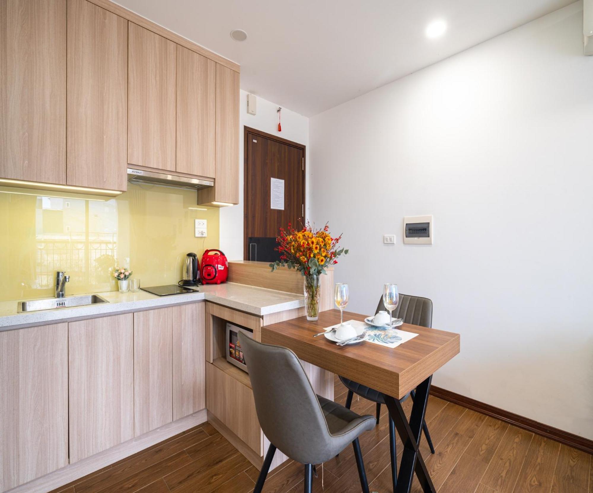 Luxe Paradise Residence Truc Bach Hanoi Buitenkant foto
