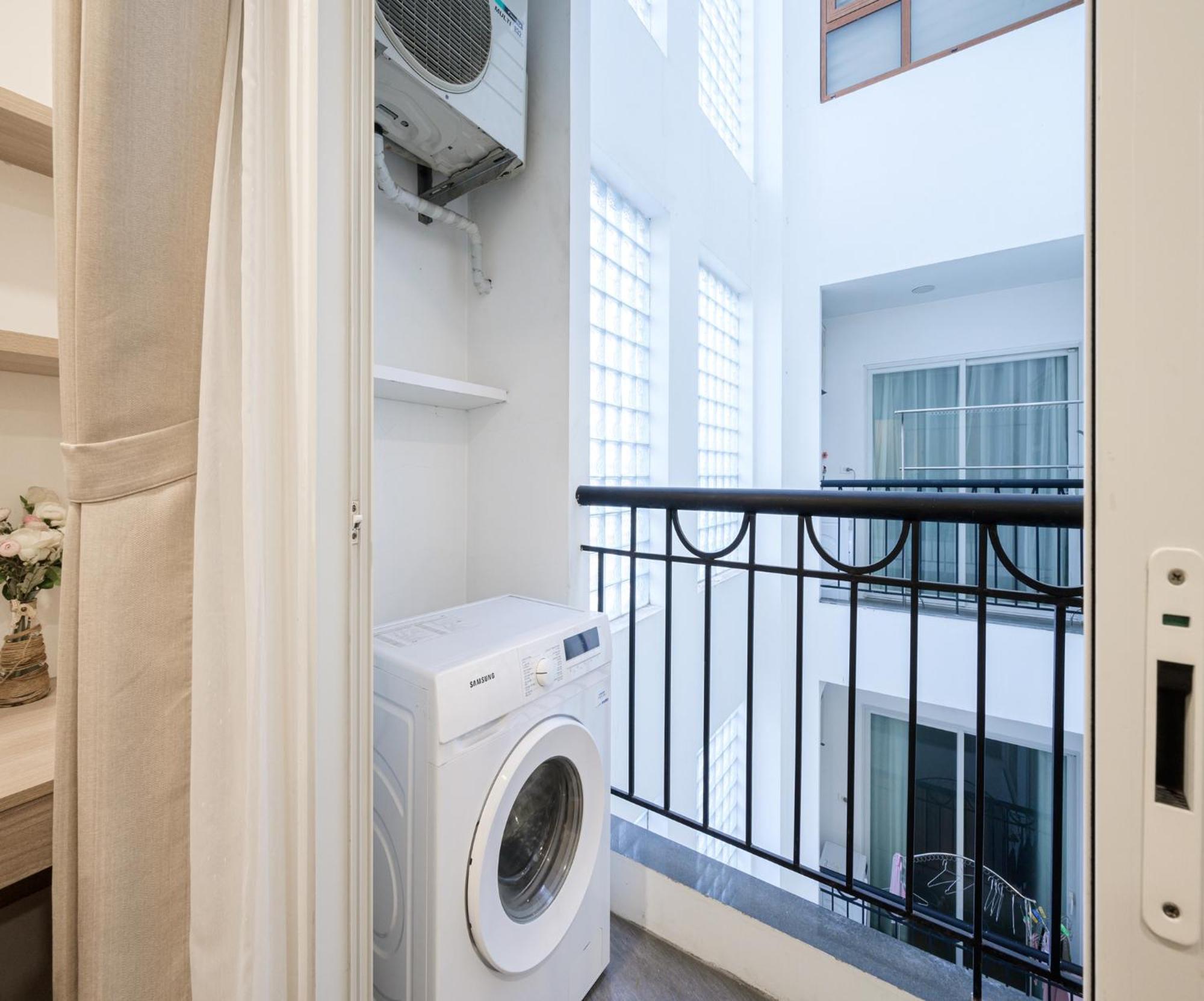 Luxe Paradise Residence Truc Bach Hanoi Buitenkant foto