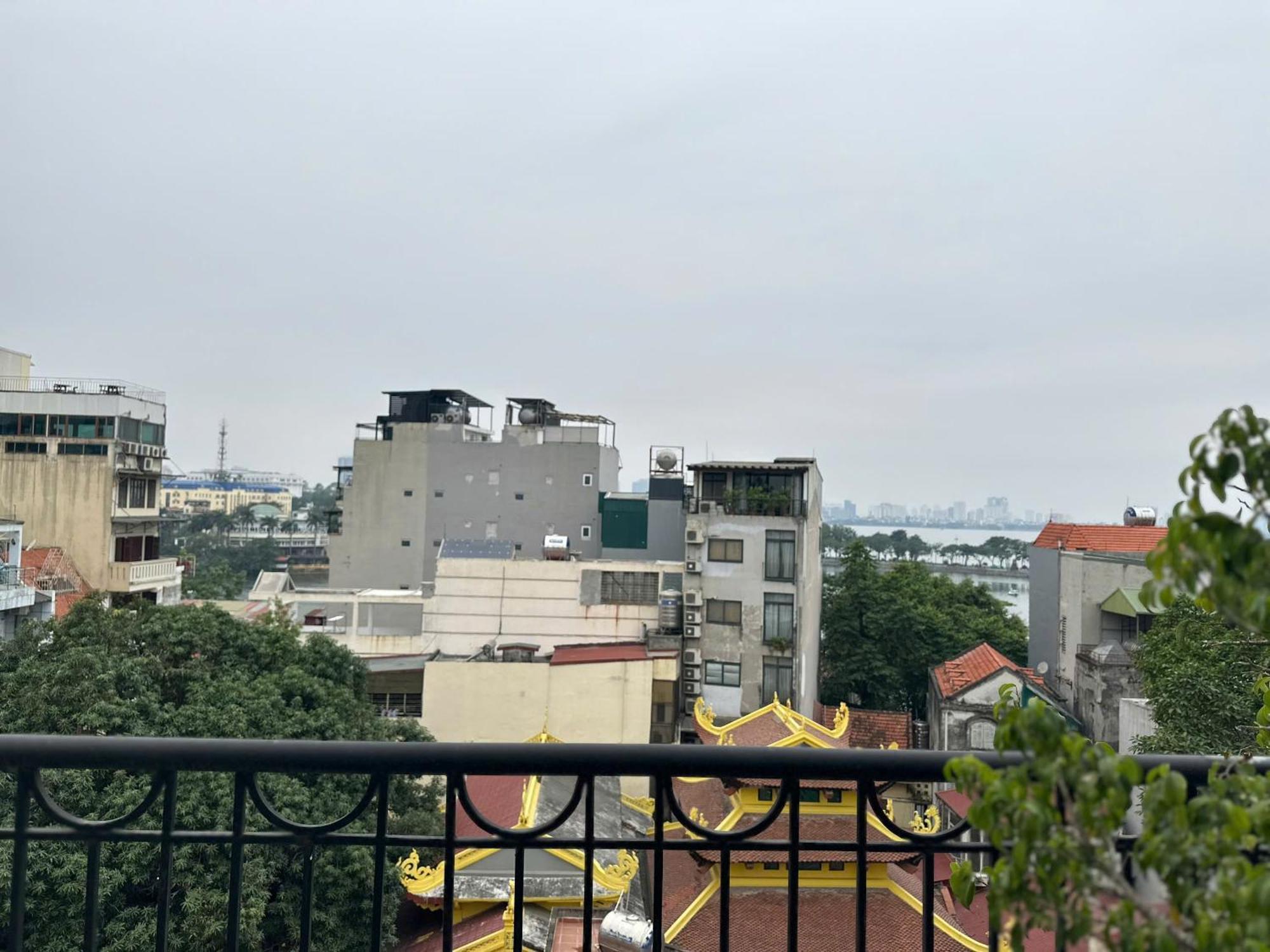 Luxe Paradise Residence Truc Bach Hanoi Buitenkant foto